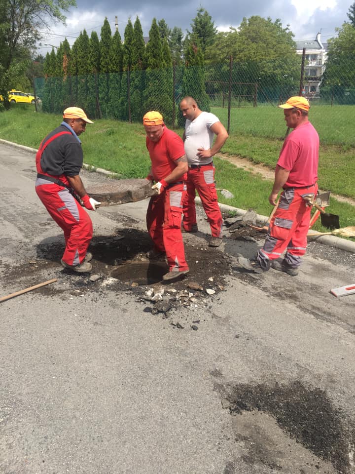 Útfelújítási munkálatok a Kenderföld, Villám M, Nagy Sándor József, Tavasz u, és Táncsics M utcában a Dió patika előt